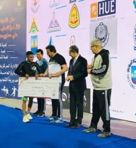 رئيس جامعة جنوب الوادى يقرر صرف مكافأة إجادة لفريق كرة القدم بكلية الحقوق