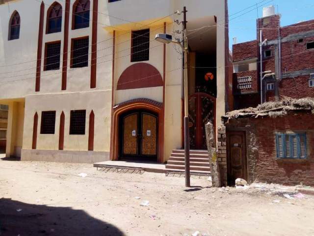 محافظ الشرقية: غلق المساجد وقت صلاة الجمعة لمنع وإنتشار كورونا.. صور