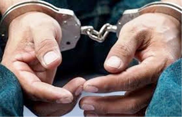 القبض نصاب استولى على مليون جنيه من المواطنين فى سوهاج.. بالصور