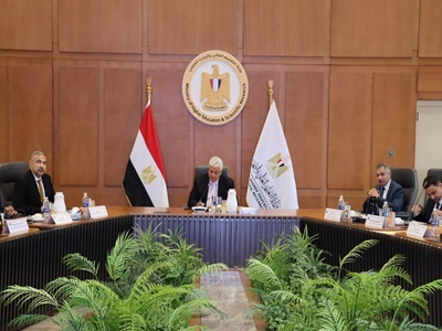 جانب من اجتماع مجلس المراكز والمعاهد والهيئات البحثية