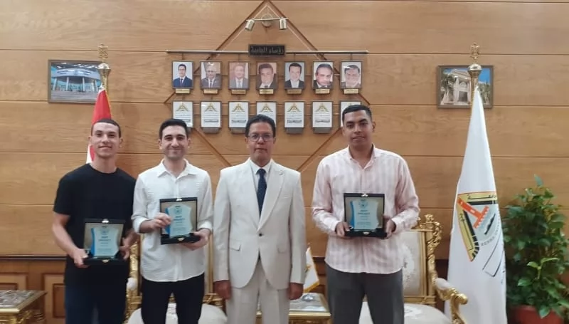 الدكتور ناصر الجيزاوي رئيس جامعة بنها