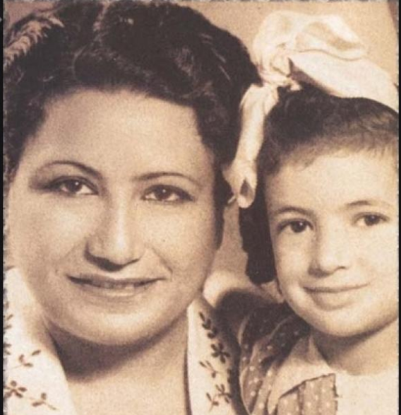 فردوس محمد وابنتها سميرة