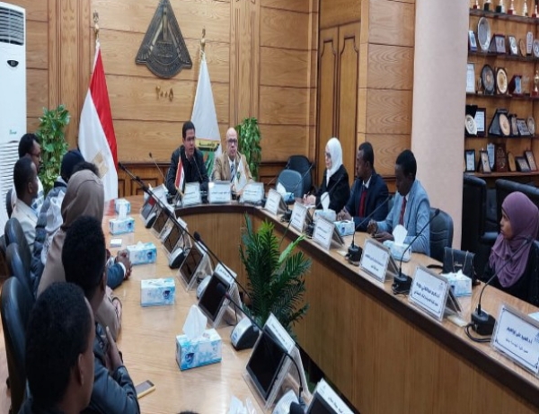 الجيزاوي: حريصون على دعم أبنائنا من الطلاب الوافدين وتذليل كافة الصعوبات التي تواجههم