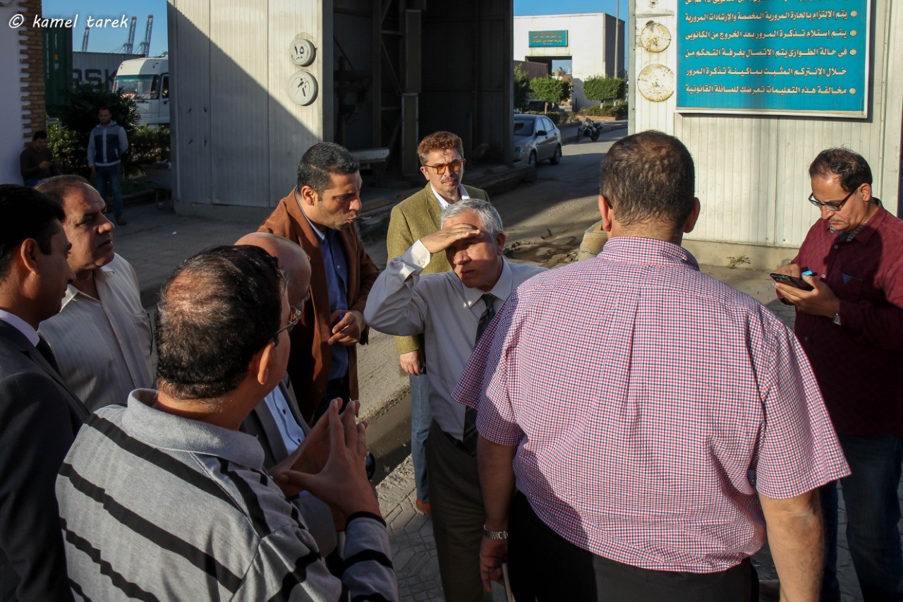 رئيس هيئة ميناء دمياط يتفقد مرافق الهيئة