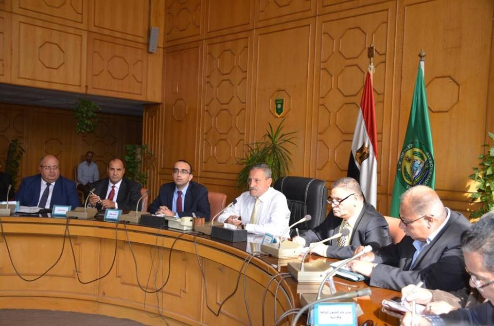 اجتماع محافظ الاسماعيلية