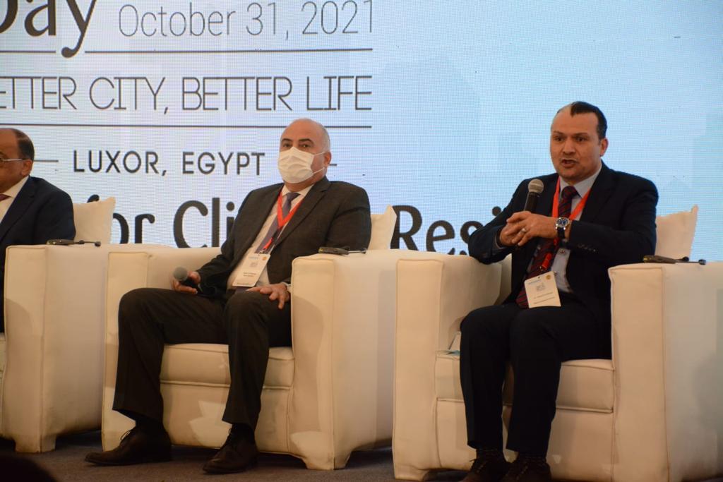 الدكتور هشام الهلباوى فى كلمته بجلسة التنمية المحلية