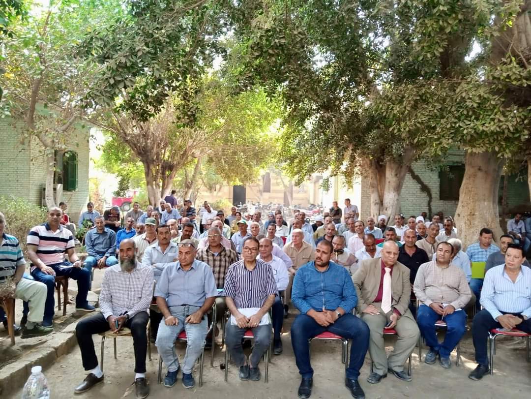 زراعة المنيا تحث المزارعين بمركز ملوي بزيارة زراعة محصول القمح