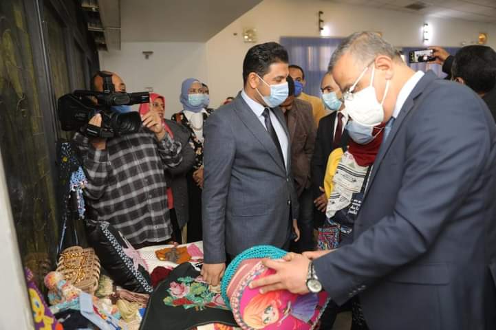   تغطية جميع المدن بخدمة الصرف الصحي في سوهاج ... صور
