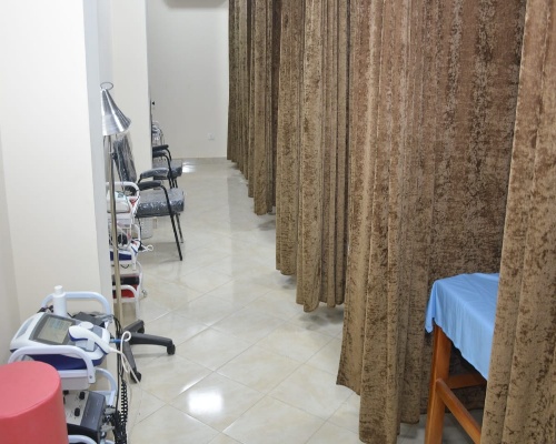 الهجان وسوسه يفتتحان مركز العلاج الطبيعى والتأهيل الطبى بجامعة بنها