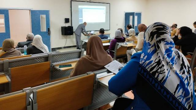 تعرف على مميزات وإمكانيات التعليم الإلكترونى بهندسة جامعة بدر.. صور