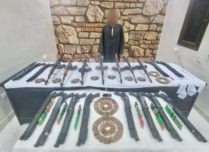 المتهم والمضبوطات 