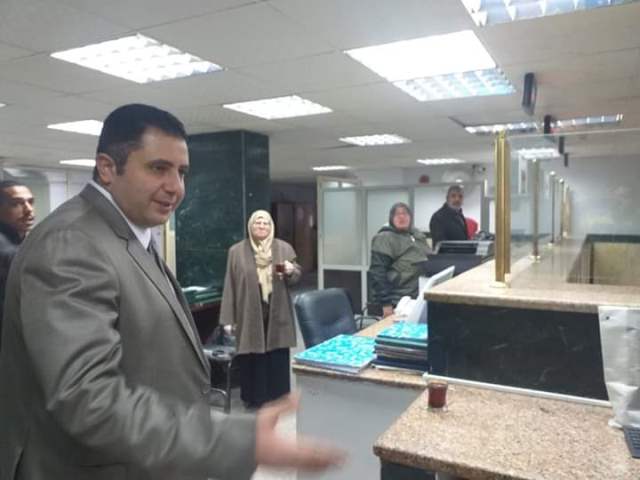 نائب محافظ القاهرة للمنطقة الشمالية يحيل كافة المسئولين بحى الزيتون للتحقيق 