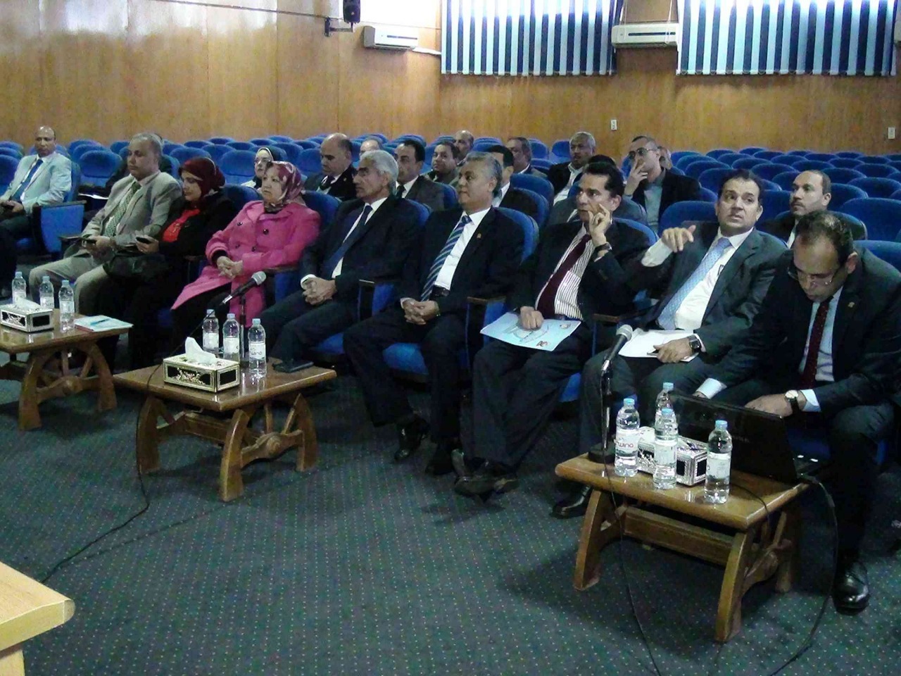 مخاطر الفساد فى ندوه مشتركه بين جامعة جنوب الوادى وفرع هيئة الرقابة الإدارية بقنا
