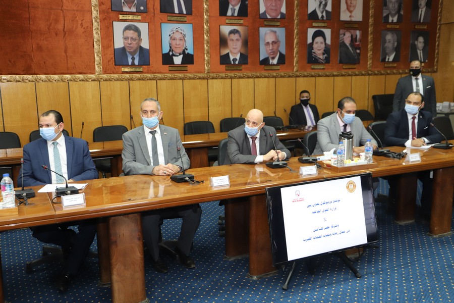 سعفان يشهد مراسم توقيع مذكرة تفاهم مع مصر للتأمين لحماية العمالة 