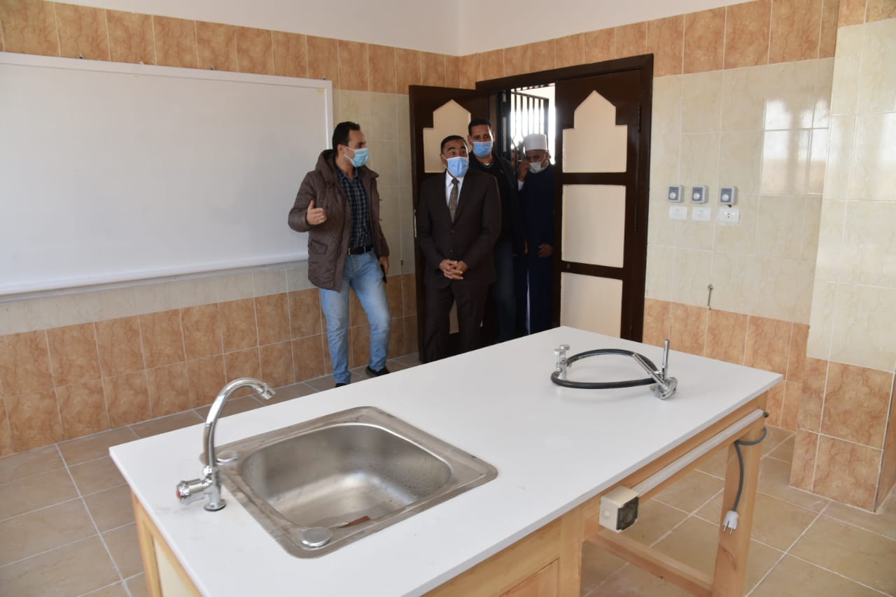 بتكلفة  30 مليون جنيها تم افتتاح مشروح احلال وتجديد مجمع كشوك عميرة الازهري بمرسي مطروح