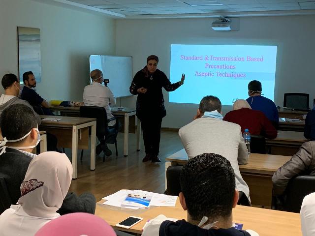 هيئة الاعتماد والجودة..تدرب الأطباء والعاملين والفنيين بمستشفى الأورمان بالأقصر