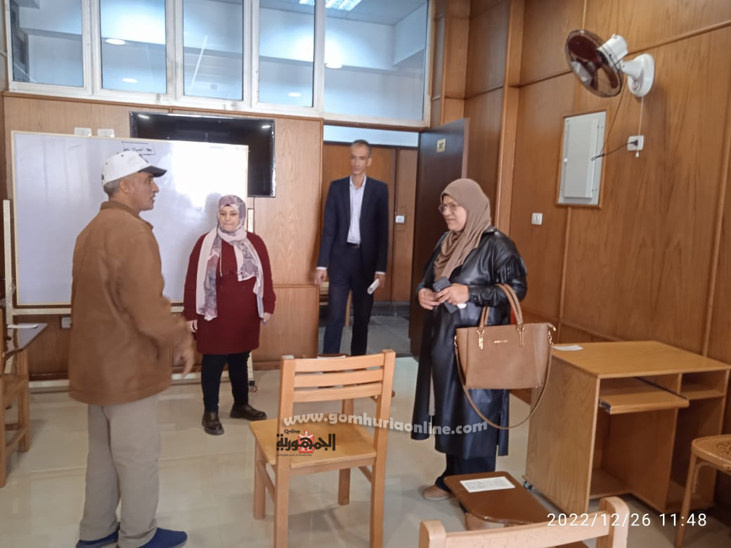 الدكتورة ندية القاضى عميد كلية الإعلام بالمنوفية تتابع الإستعدادات لإمتحانات الترم الأول