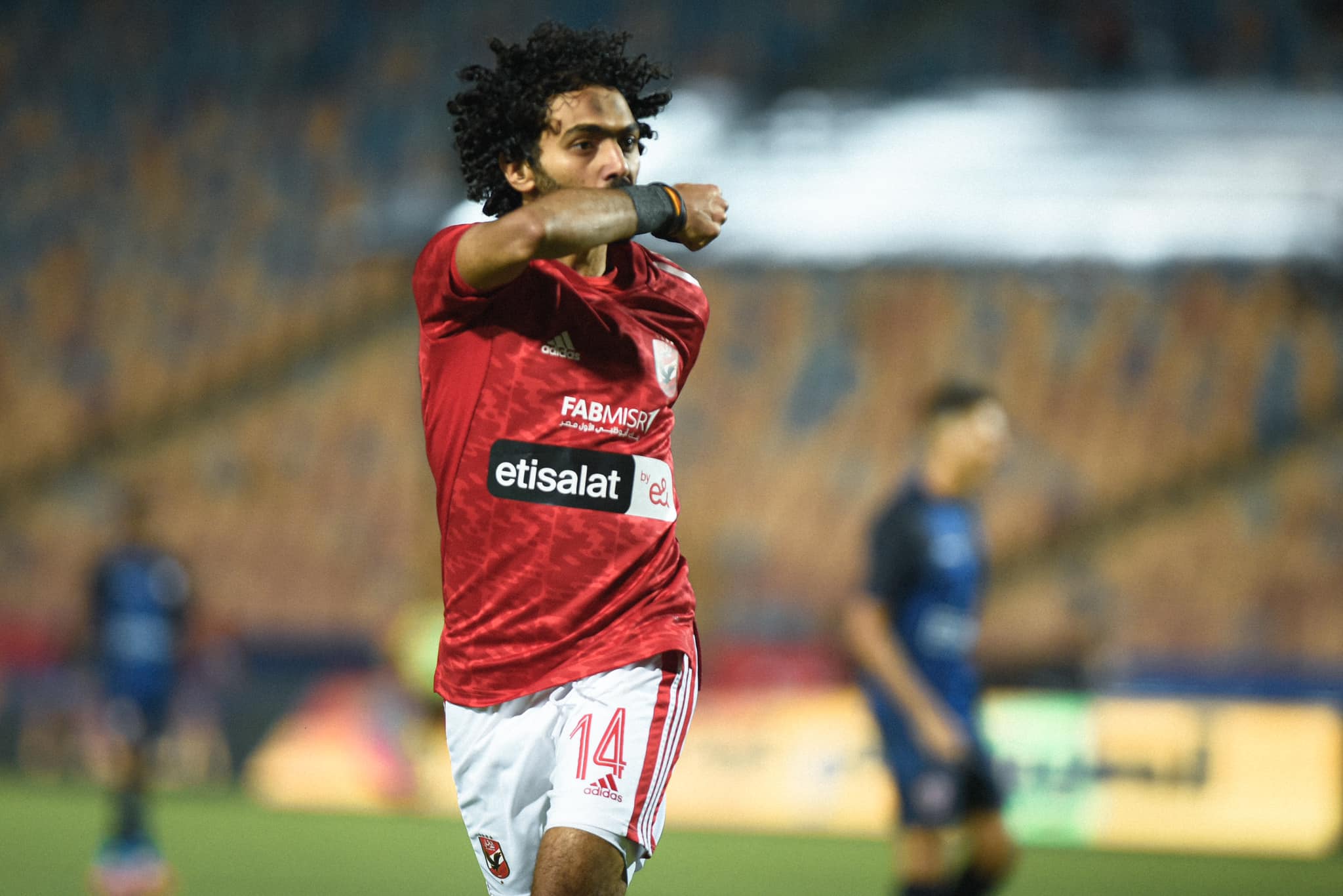 حسين الشحات لاعب الأهلى