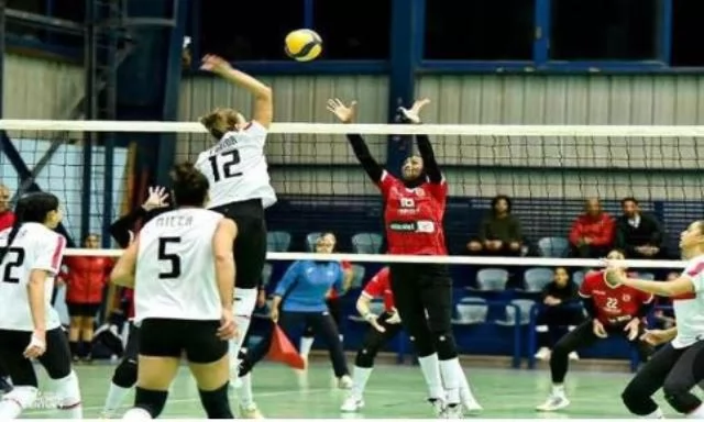 سيدات الأهلي والزمالك في الطائرة