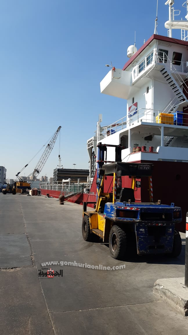 نشاط في حركة تداول البضائع بميناء الاسكندرية