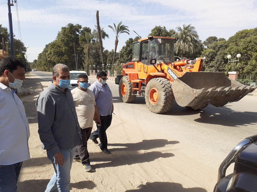 محافظ أسيوط: حملات إزالة التعديات على الاراض الزراعية مستمرة بكافة مراكز وقرى ونجوع المحافظة