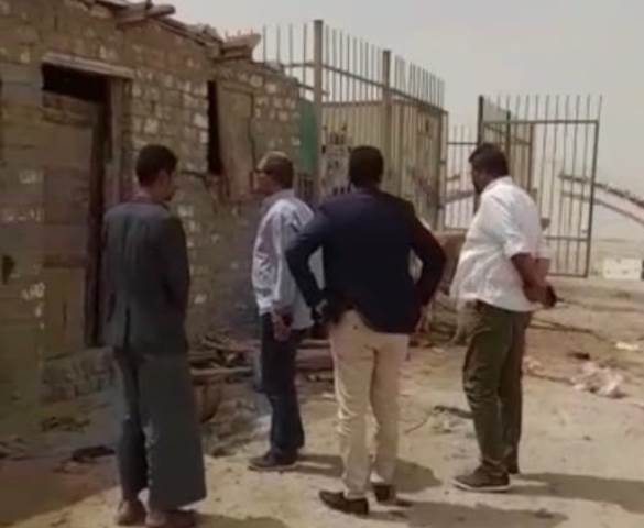 جهاز 15 مايو يكشر عن أنيابه بإزالة تعديات على مساحة 2 فدان من أراضى الدولة.. بالفيديو