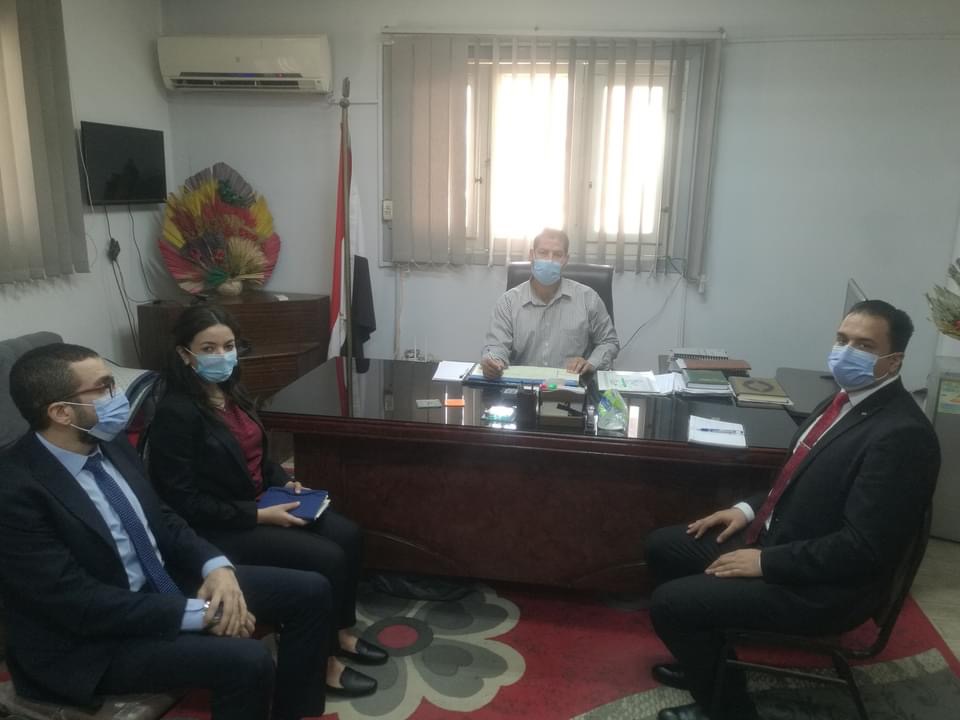  رئيس حى ثان الإسماعيلية يستقبل فريق البرنامج الرئاسى لتأهيل التنفيذين.