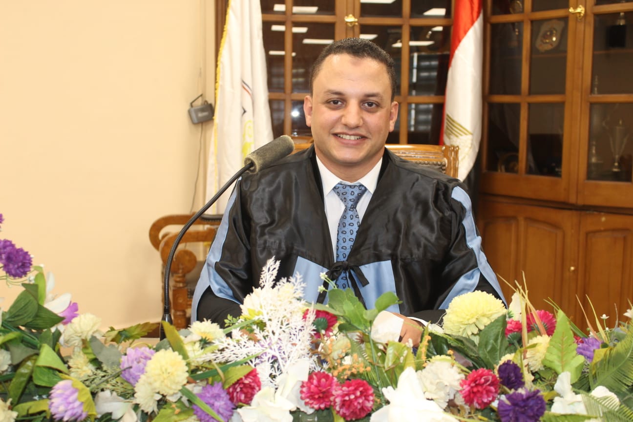احمد الصابر يحصل على الماجستير بتقدير ممتاز فى الجغرافيا الزراعية