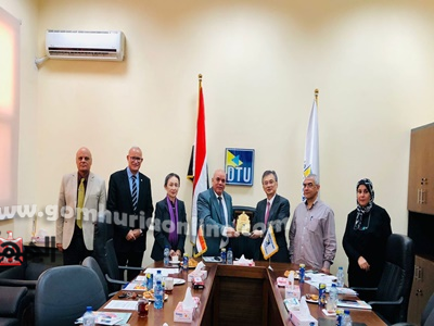 الدكتور عربي كشك خلال تكريمه سفير اليابان والوفد المرافق