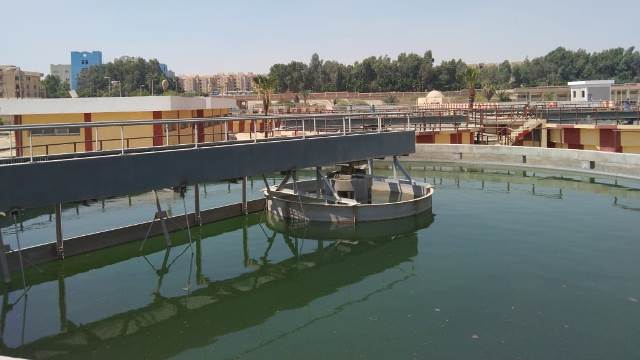 رئيس جهاز 15 مايو يكشف عن إنتهاء أهم المشروعات الخدمية فى المدينة.. بالصور والأرقام