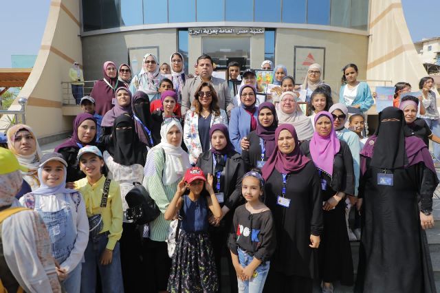 محافظ دمياط تشهد فعاليات عدد من الأنشطة بالمدينة الآمنة للنساء بعزبة البرج