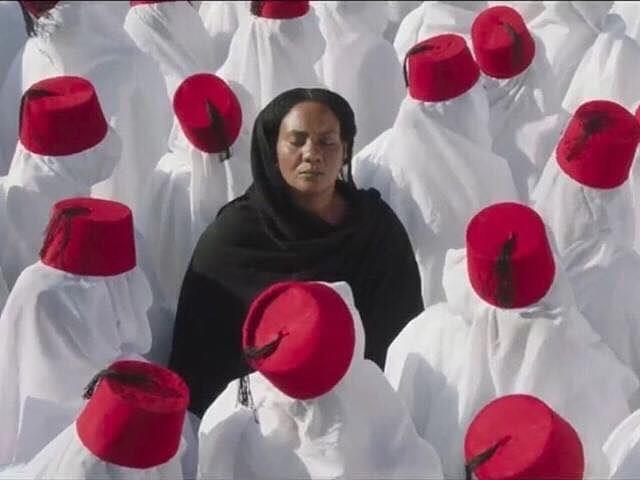  الأقصر للسينما الإفريقية تهنئ فريق عمل  