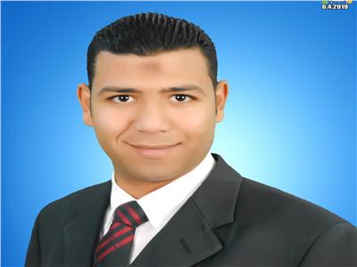 عبد الفتاح طارق-