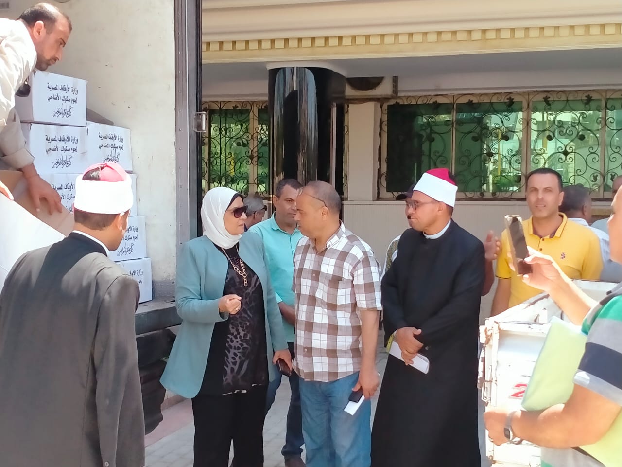  محافظ كفر الشيخ: توزيع 8 أطنان لحوم أضاحي على 8000 أسرة أولى بالرعاية بمدن وقرى المحافظة