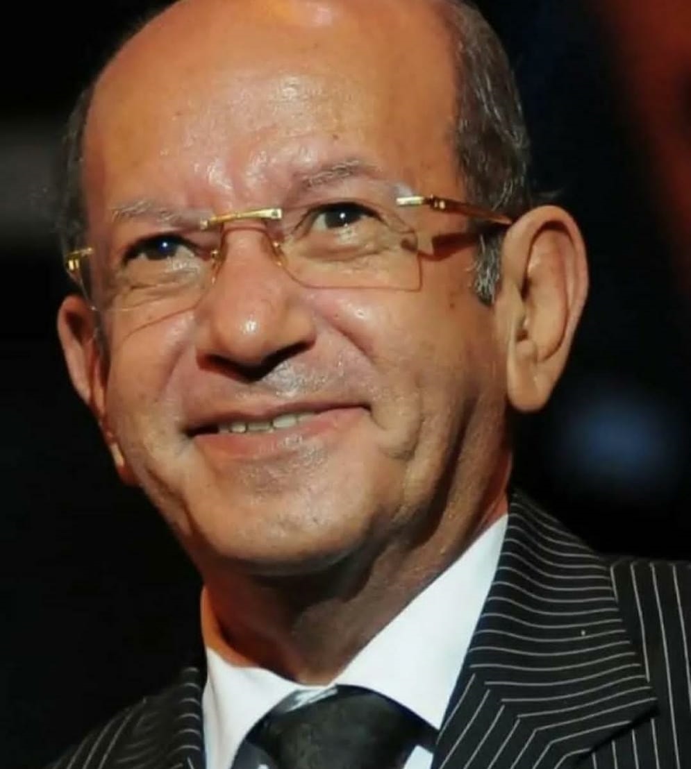 الفنان الكبير لطفى لبيب