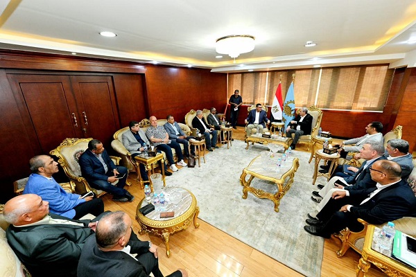 وزير الإسكان يصل الغربية