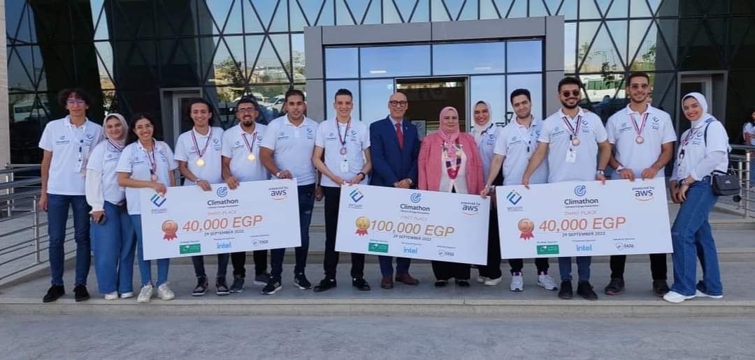 حاسبات ومعلومات جامعة الزقازيق تحسم سباق هاكاثون للتغير المناخي
