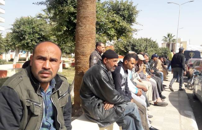  نيابة السويس تواصل التحقيقات فى مصرع 5 عمال  بالسويس 