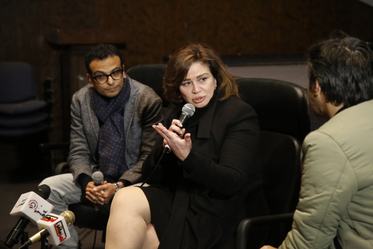 إلهام شاهين: 