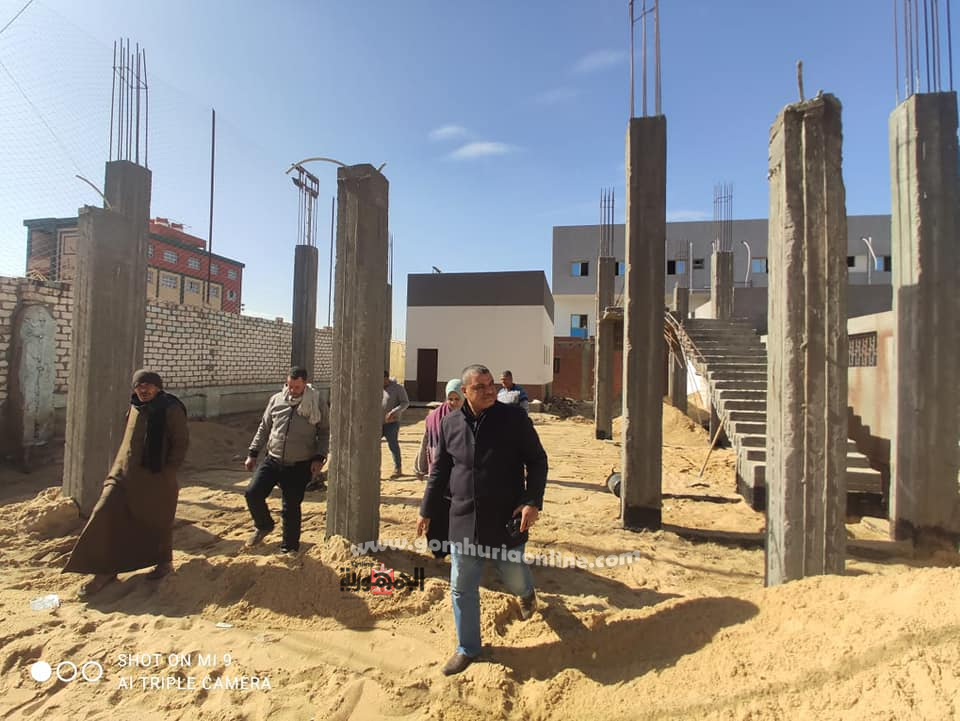 النمر يتابع تنفيذ مشروعات حياه كريمة بطهواي