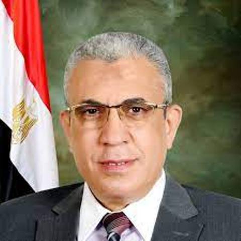 عادل عبدالفضيل