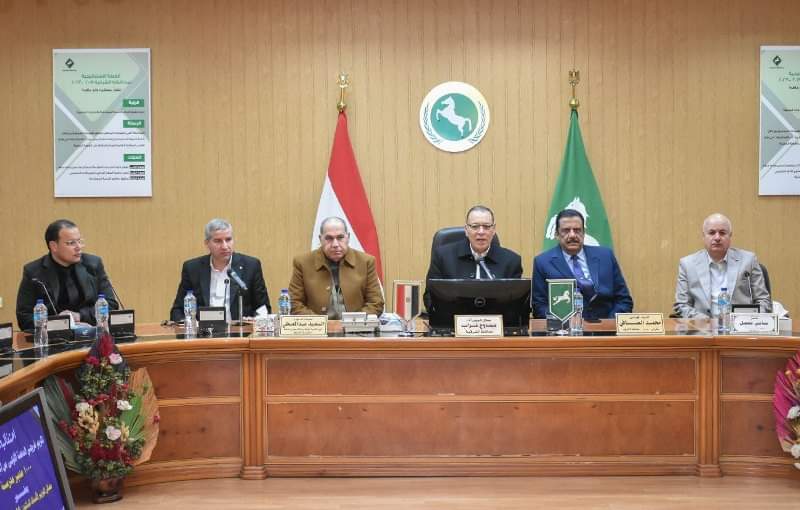 محافظ الشرقية يكرم خريجى المبادرة الرئاسية 1000مدير مدرسة  