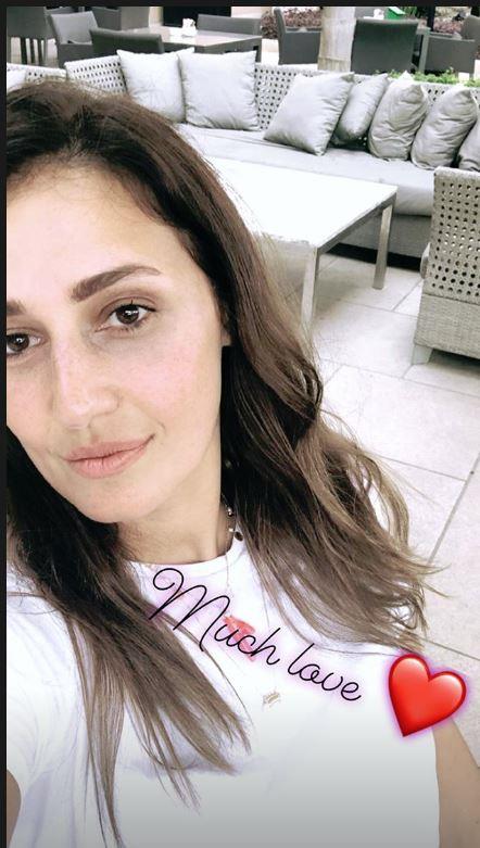 حلا شيحه تداعب جمهورها على 