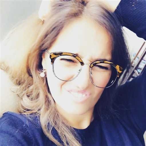 حلا شيحه تداعب جمهورها على 