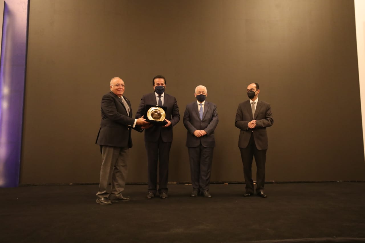 التعليم العالي: مصر أحتلت المرتبة 30 عالمياً وفقًا للأبحاث العلمية المنشورة 