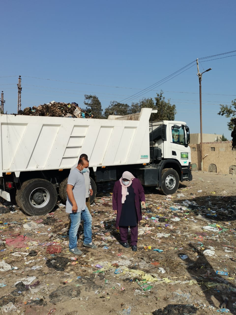 رفع 1000 متر مكعب من النقطة الوسيطة بههيا إلى المقلب العمومي بالخطارة