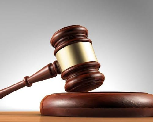 إحالة عاملين  للمفتي قتلا سائق توك توك بالعبور