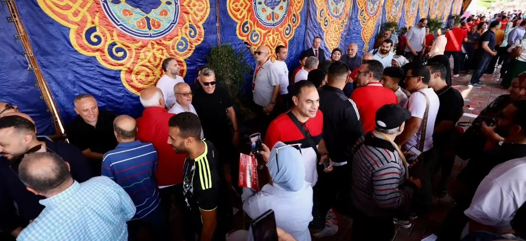 توافد كبير من أعضاء الأهلي