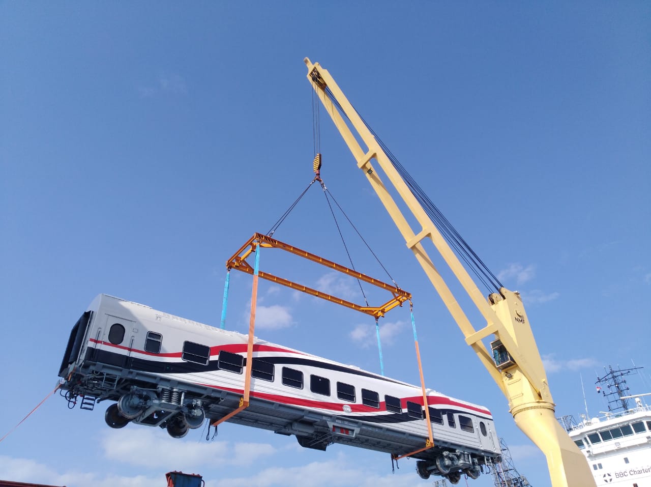 وصول عربات سكة حديد ذات التهوية الديناميكية لميناء الإسكندرية 