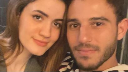 حمدى فتحى يهنئ زوجته بالعام الجديد.. شاهد